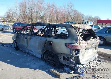 2015 Toyota Sienna Xle 8 Passenger from USA, damaged, VIN 5TDYK3DC4FS630998